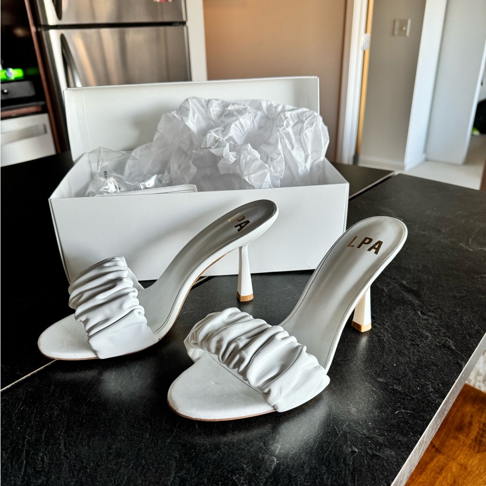 LPA Augustine White Heel